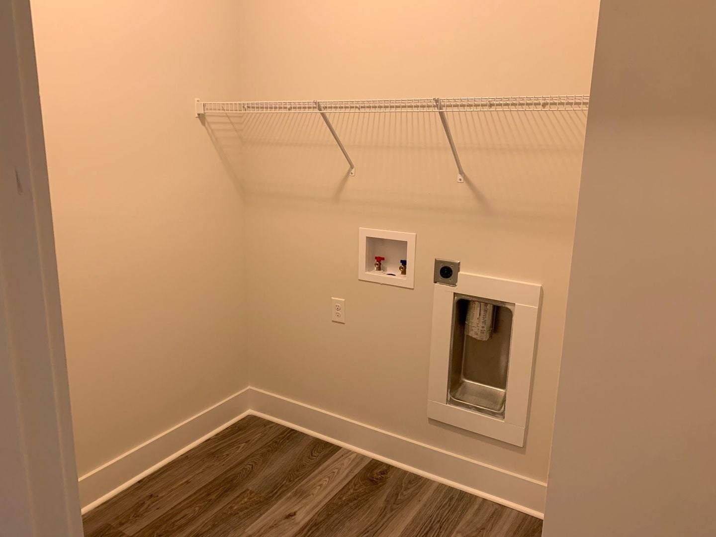 Building Photo - Twin Forks Townhomes