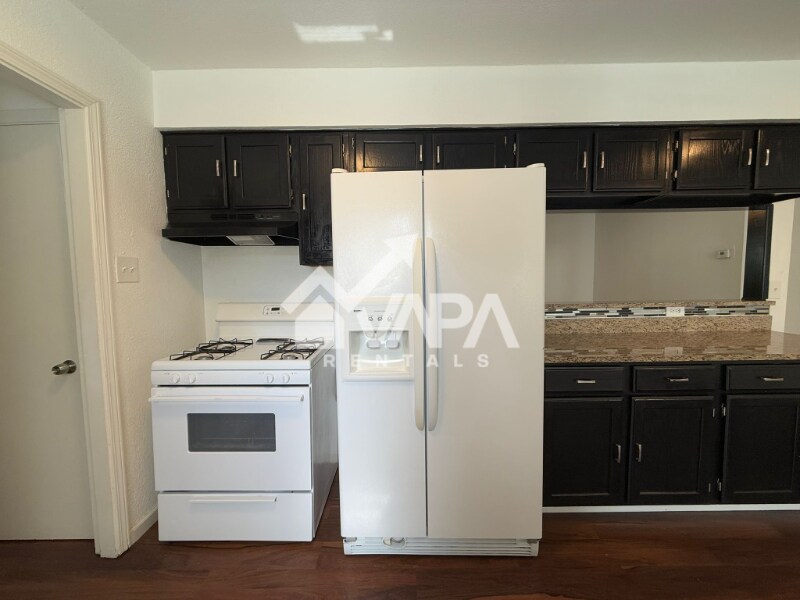 Building Photo - 5607 Summer Gold Dr