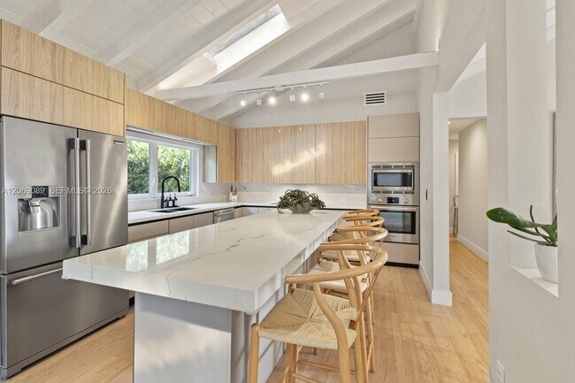 Building Photo - 4011 Hardie Ave