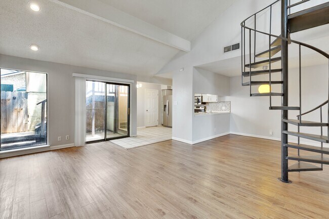 Building Photo - 1714 Timber Ridge Dr
