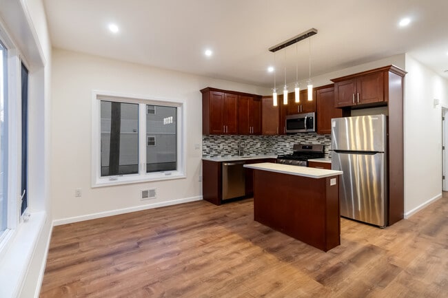 Building Photo - 55 Mercer St