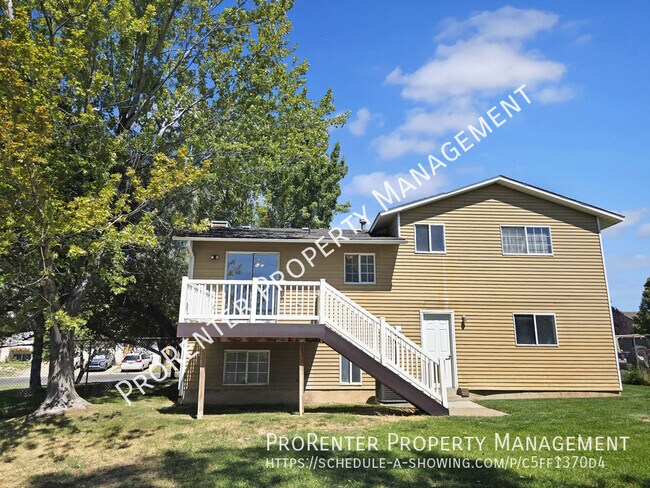 Building Photo - 484 N 75 W