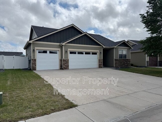 Primary Photo - 6515 Laramie St
