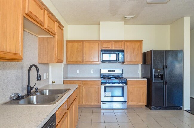 Building Photo - 15002 Turphin Way