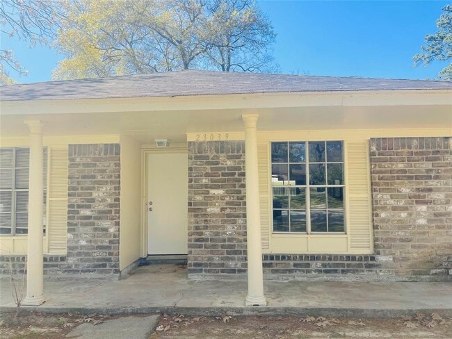 Building Photo - 23039 Cranberry Trail