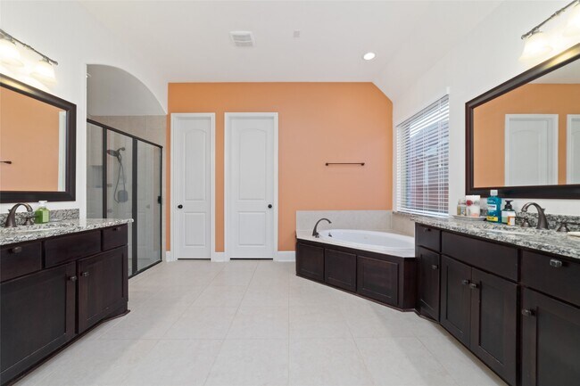 Building Photo - 17411 Aberdeenshire Dr