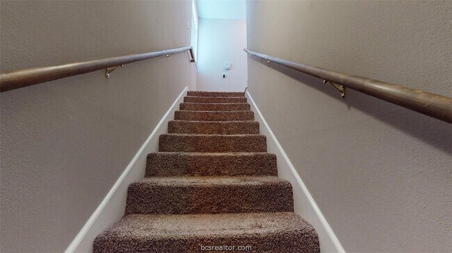 Building Photo - 801 Luther W St