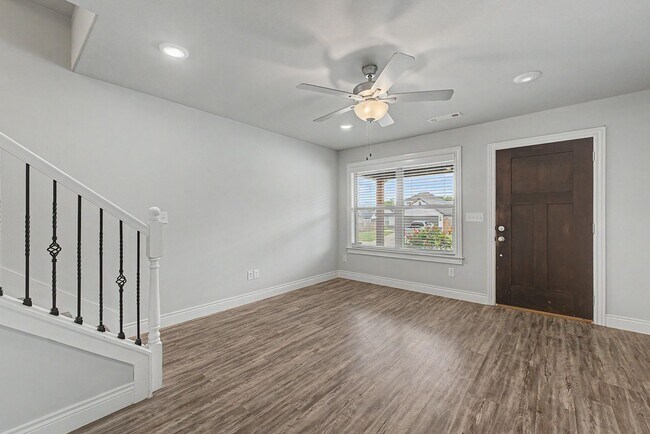 Building Photo - Awesome home with great location in Rogers