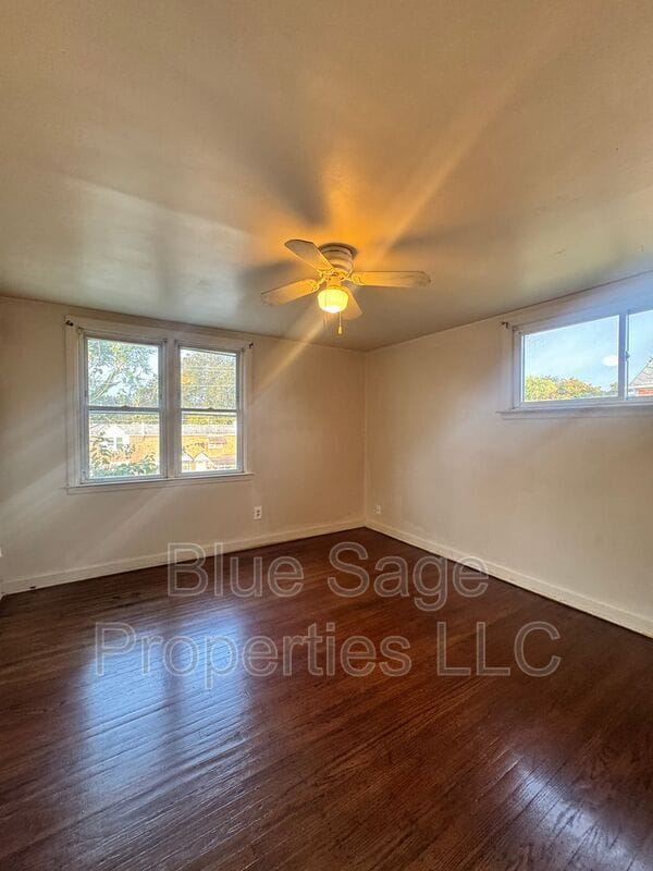 Building Photo - 545 S 4th St