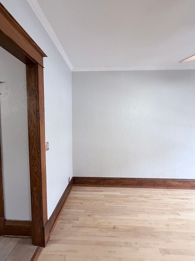 Building Photo - Rose Lofts