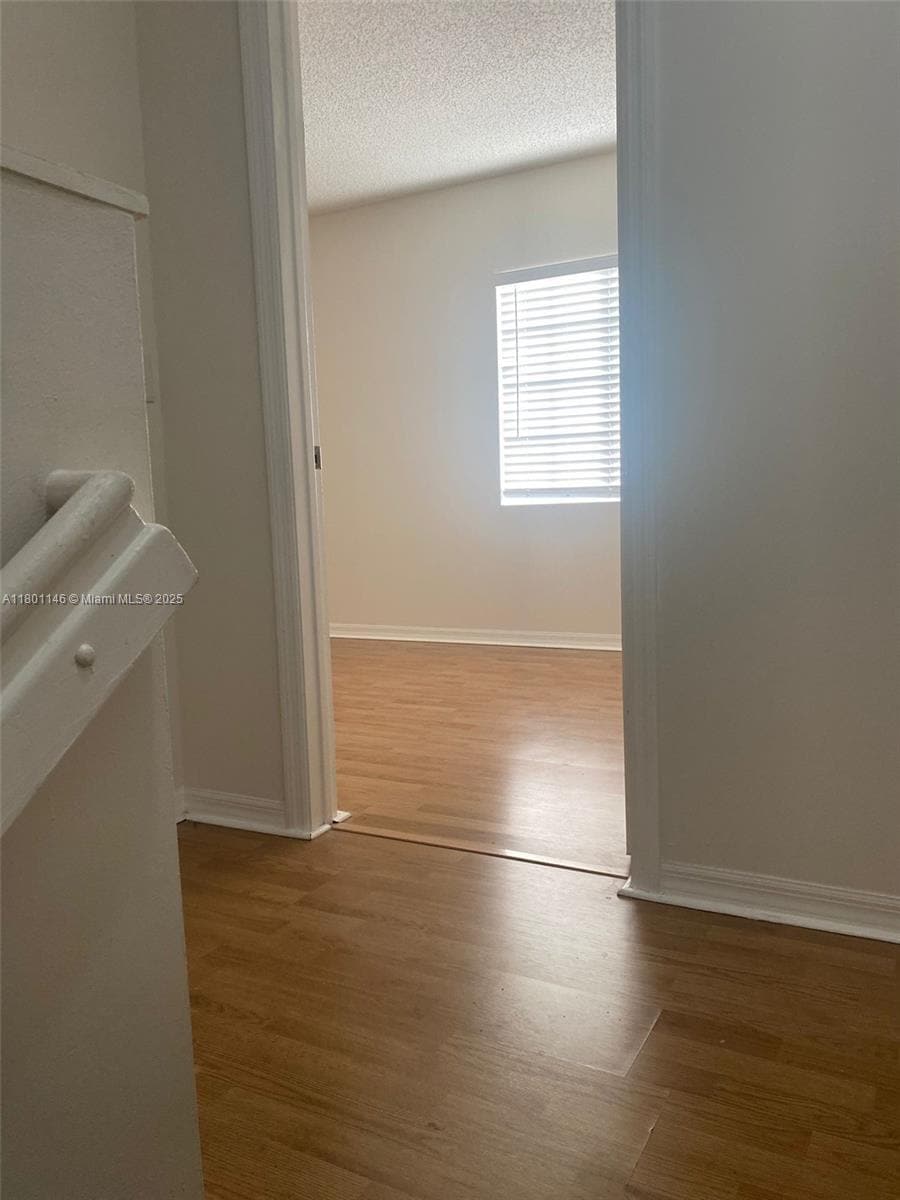 Building Photo - 2167 Madeira Dr