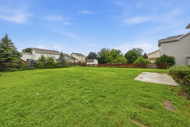 Building Photo - 1909 Havenhill Dr