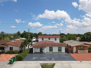 Building Photo - 10370 SW 24th St