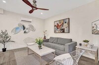 Building Photo - 3020 Seville St