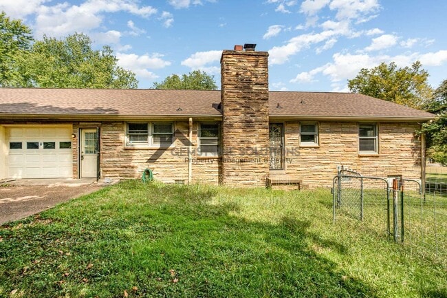 Building Photo - 2610 Carter Ave