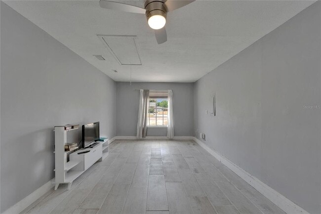 Building Photo - 8818 Ashman Rd