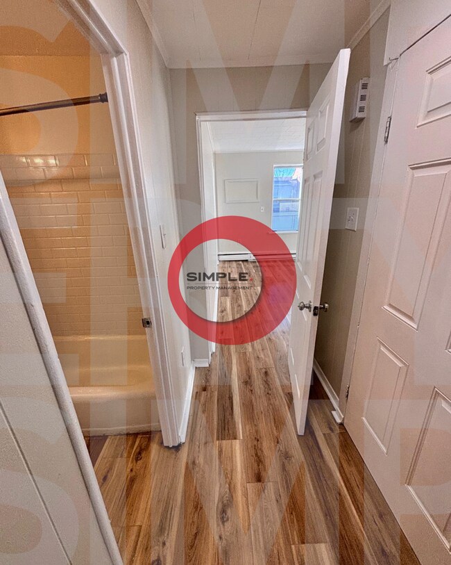 Building Photo - 343 Chestnut St