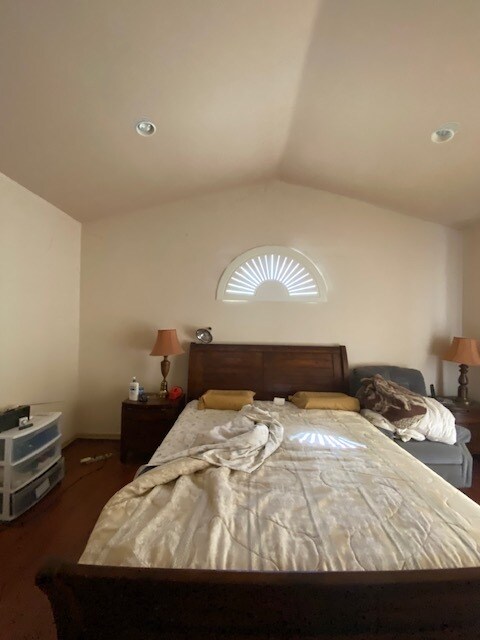 Master Bedroom - 6257 Fallbrook Ave