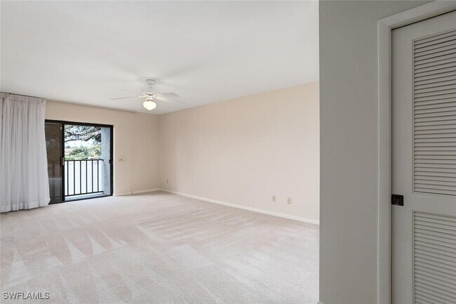 Building Photo - 537 Lake Louise Cir