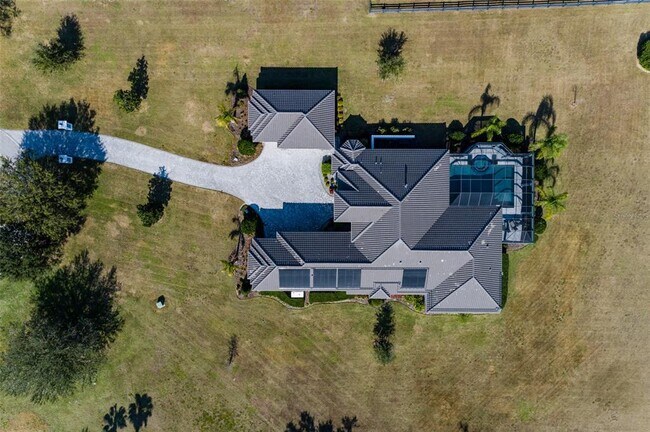 Building Photo - 10605 Midview Terrace