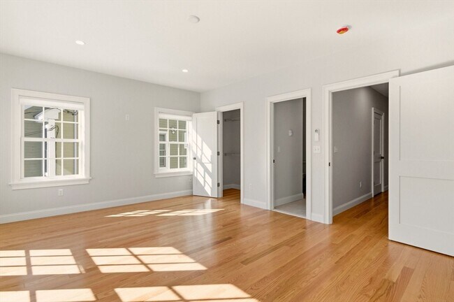 Building Photo - 13 1/2 Merrimac St