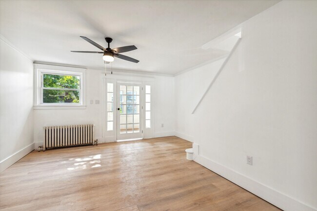 Building Photo - 6611 N 20th St