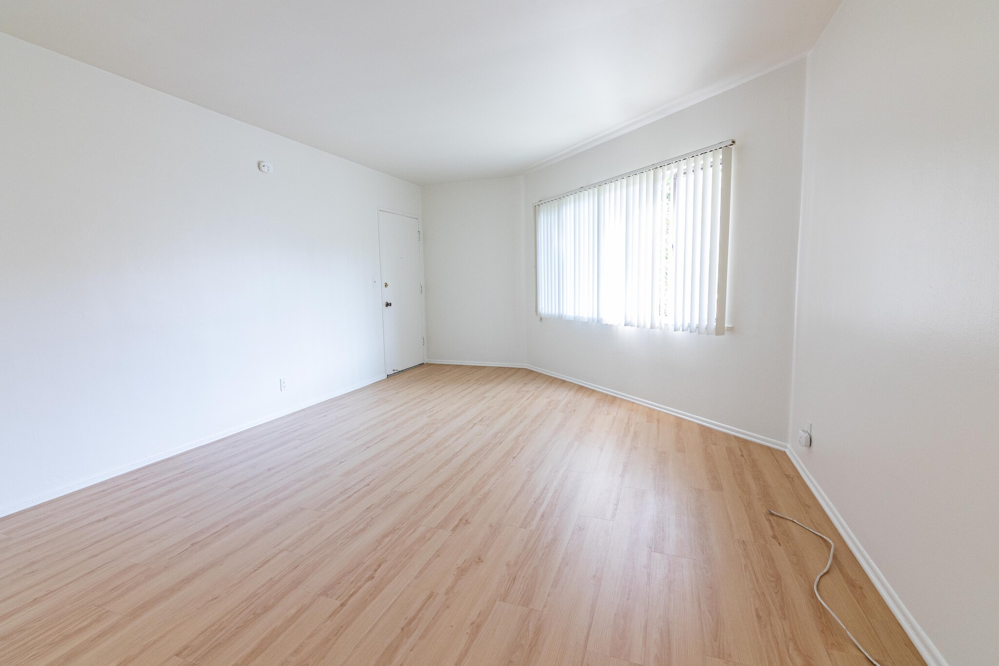 Building Photo - 669 Levering Ave