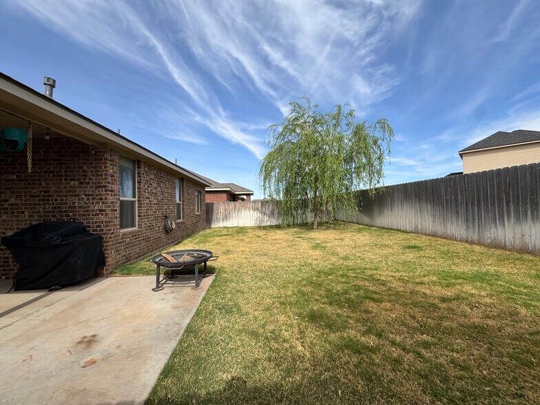 Building Photo - 6615 Colony Rd