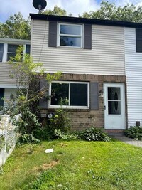 Building Photo - 27 Wooded Way