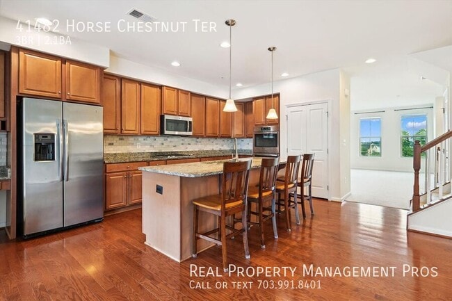 Building Photo - 41482 Horse Chestnut Terrace