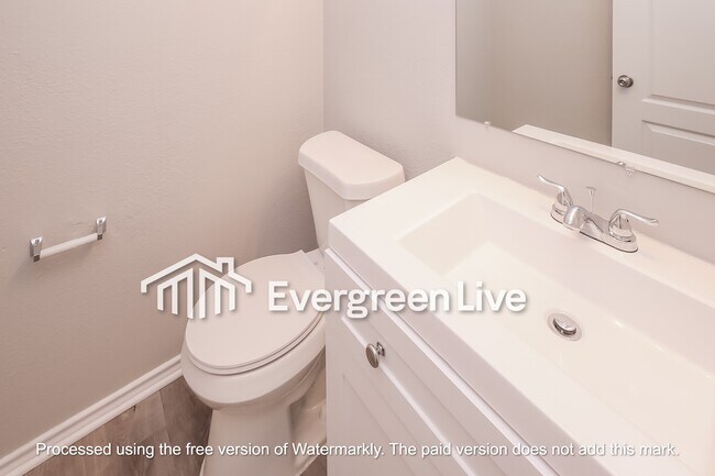 Building Photo - 310 Rustic Stable