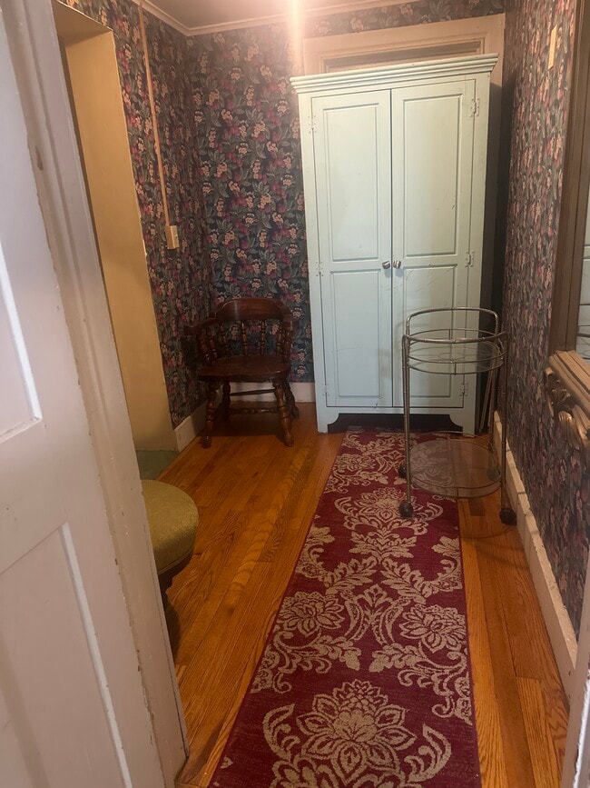 Building Photo - 7 Madison Pl