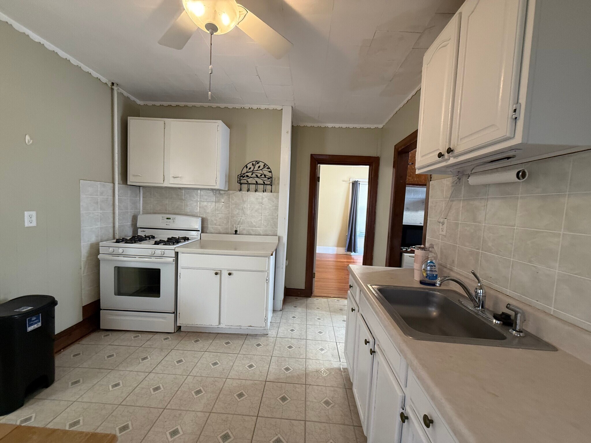 Building Photo - 53 Litchfield St