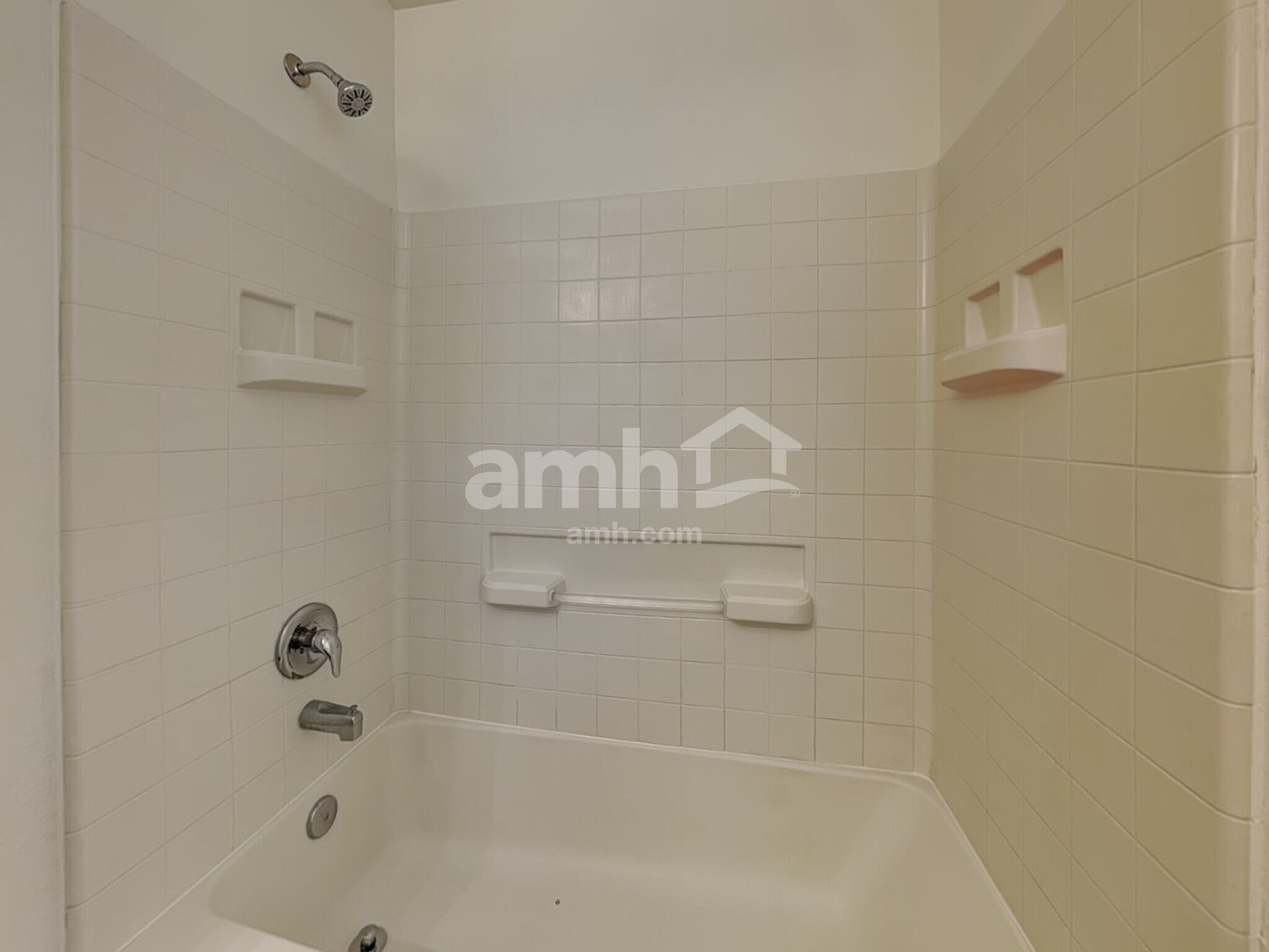 Building Photo - 2710 Bammelwood Dr