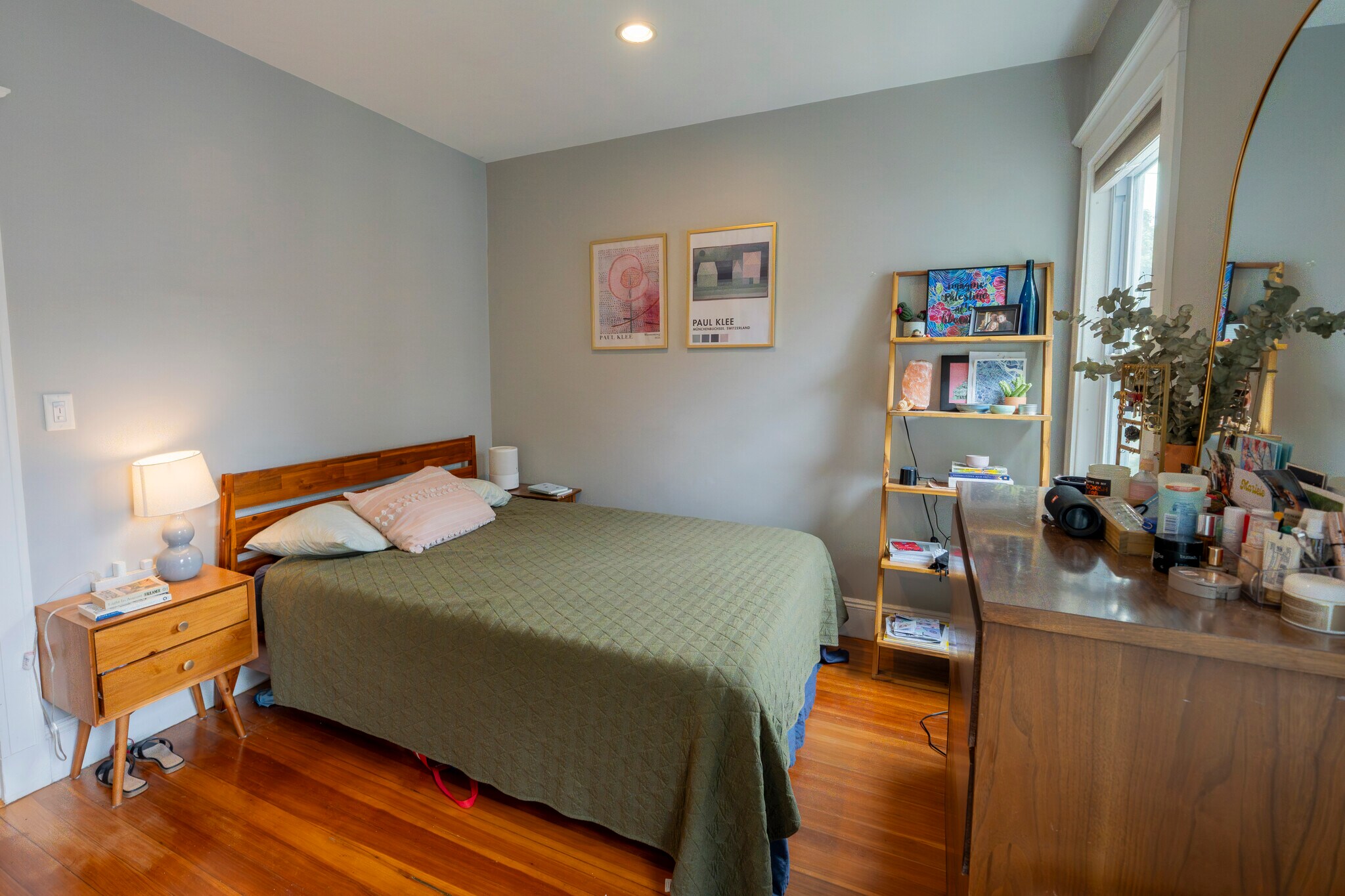 Building Photo - 15 Castleton St