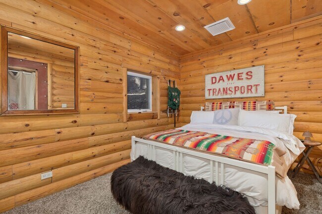 Building Photo - Winter Rental – $18,500/month (5/6-Month Lease)