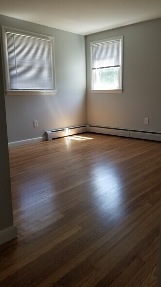 Building Photo - 75 Buckwheat Ave