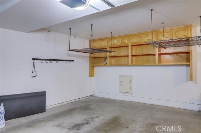 Building Photo - 10 Stardust