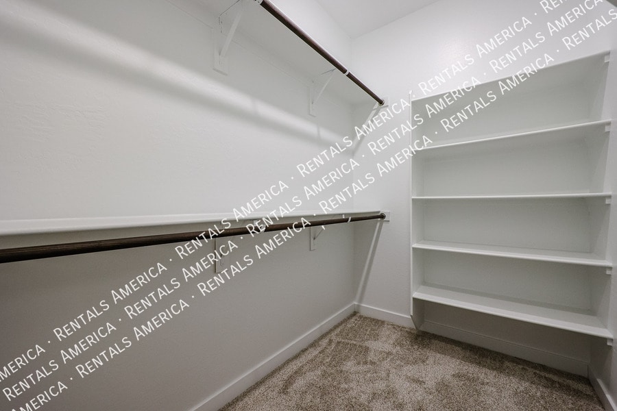Building Photo - 36410 W Leonessa Ave