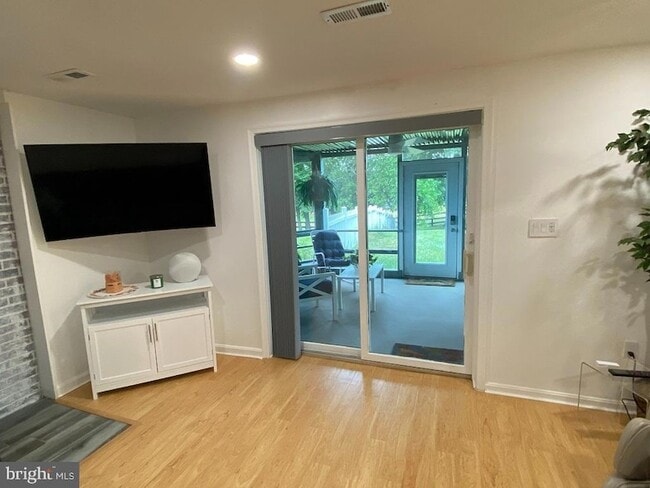 Building Photo - 14480 Woodstar Ct