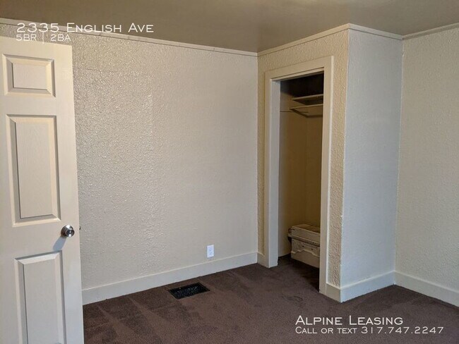 Building Photo - Short Commute to Downtown & Fountain Square!