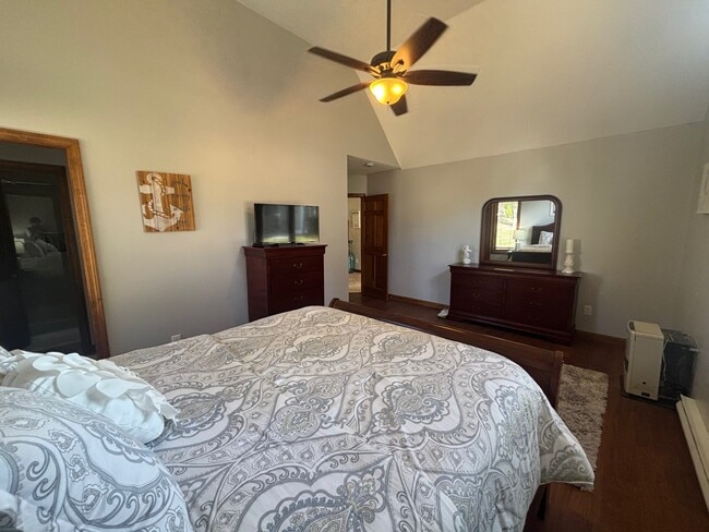 Building Photo - 14 Songbird Ln