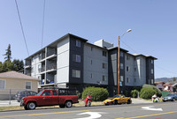 Building Photo - High Street Apartments