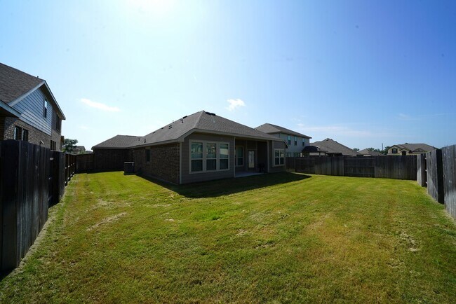 Building Photo - Immaculate First Time Rental in Potranco Run!