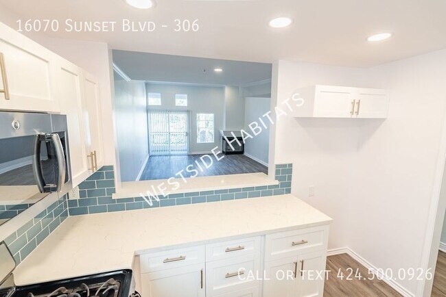 Building Photo - 16070 Sunset Blvd