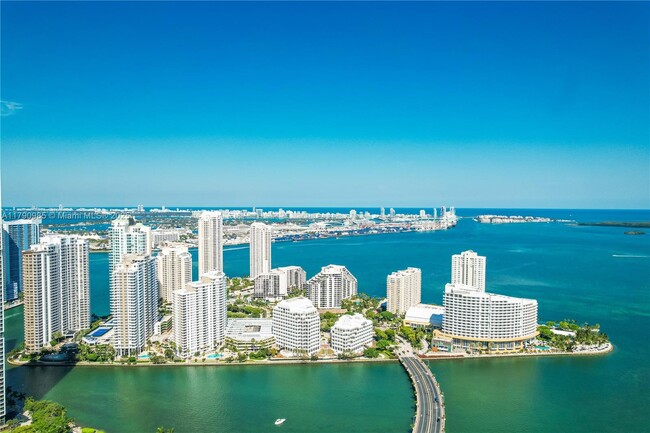 Building Photo - 950 Brickell Bay Dr