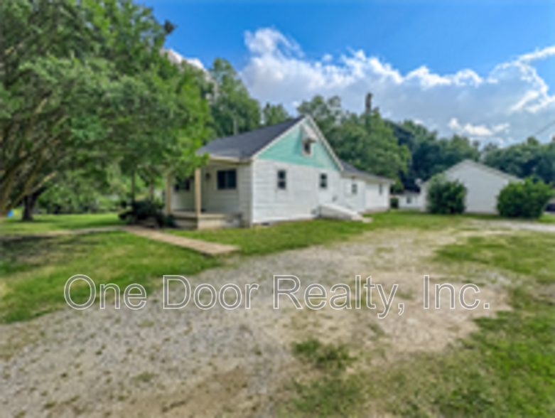 Primary Photo - 165 Magruder Ave