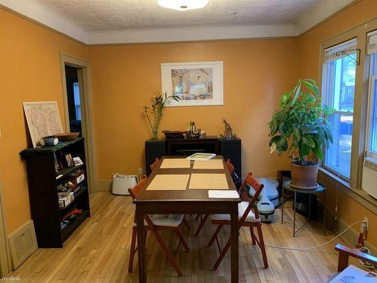 Building Photo - 353 W Webster St