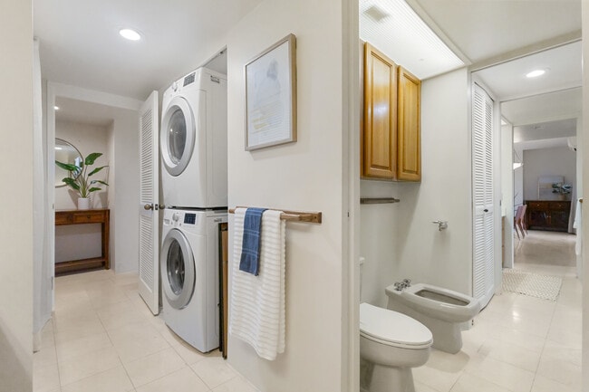 Building Photo - 217 Prospect St