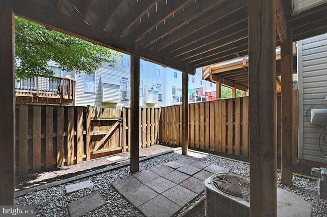 Building Photo - 6949 Banchory Ct